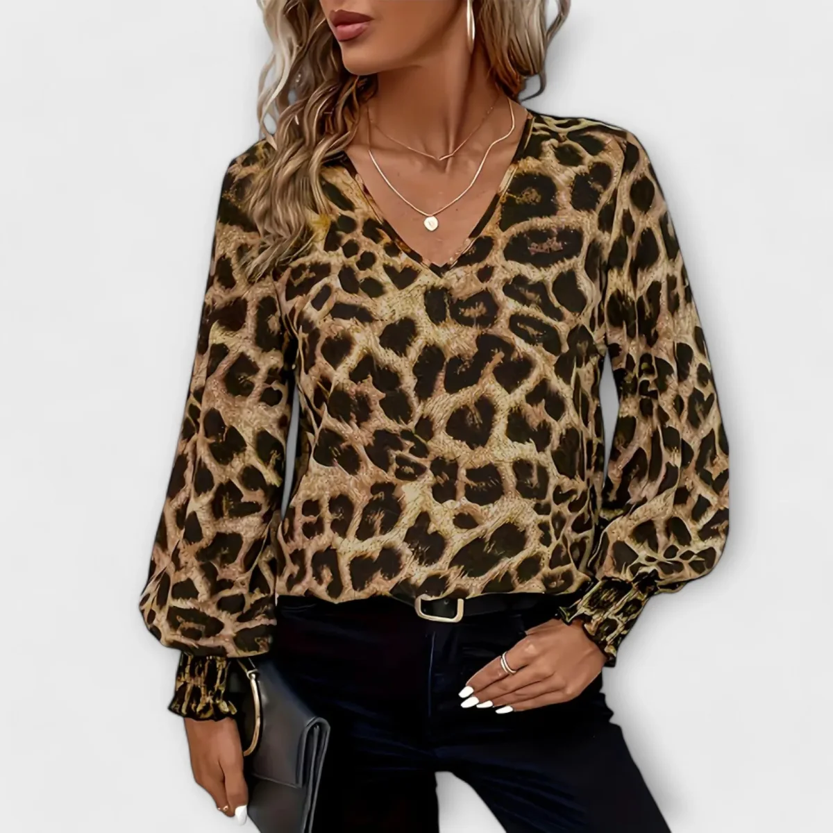 Susana - Blusa elegante com estampado de leopardo - Image 4