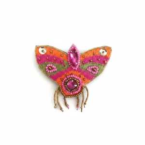 Alfinete Latido em missanga borboleta com cristais
