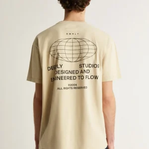 T-Shirt Com Gráfico